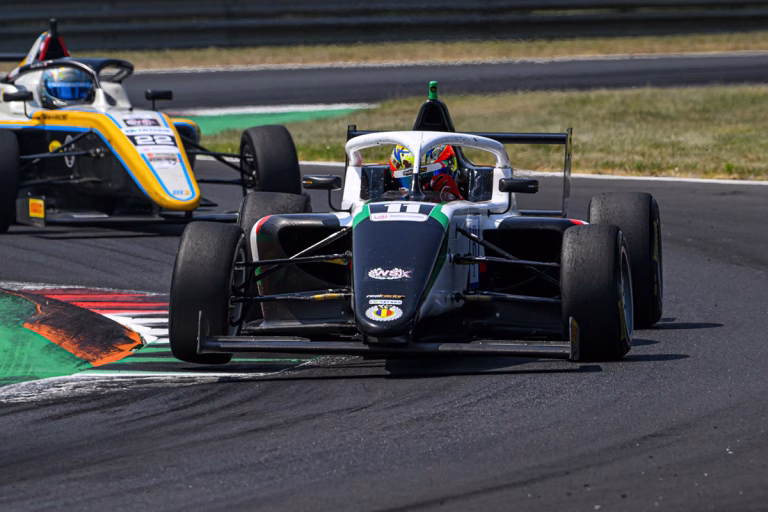 Luca Viișoreanu and the Real Racing Team